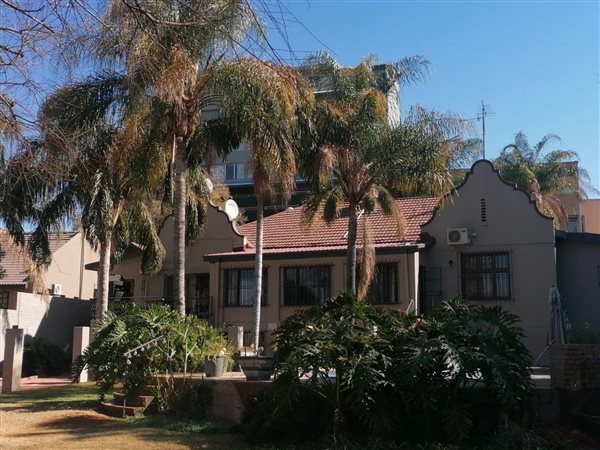 6 Bed House in Upington