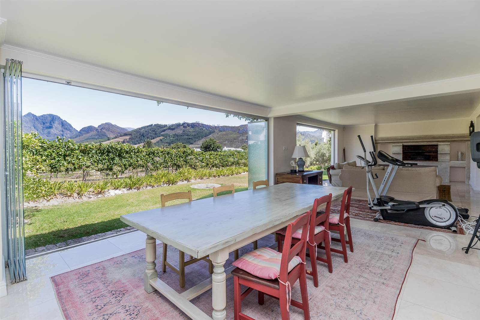 4 Bed House in Franschhoek photo number 11