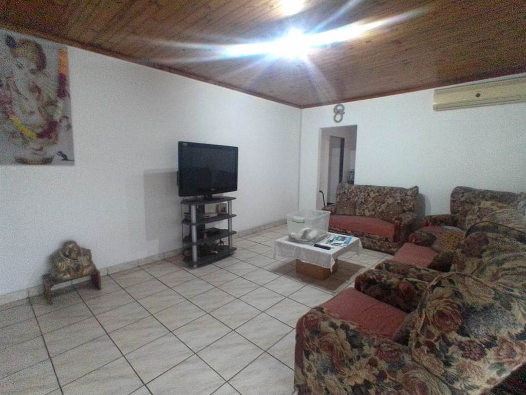 3 Bed House in Tongaat Central photo number 5