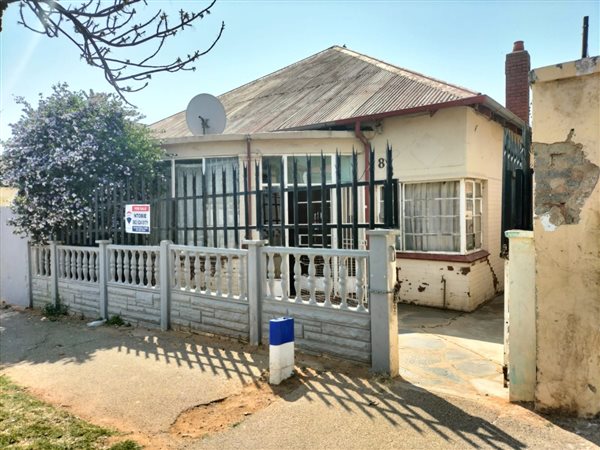 2 Bed House in Rosettenville