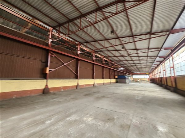 1 080  m² Industrial space