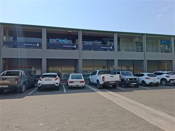 600 m² Commercial space 600 m² Commercial space