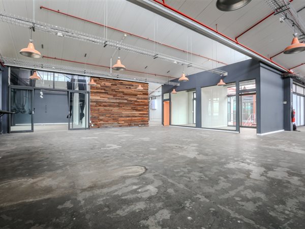 1 000  m² Office Space