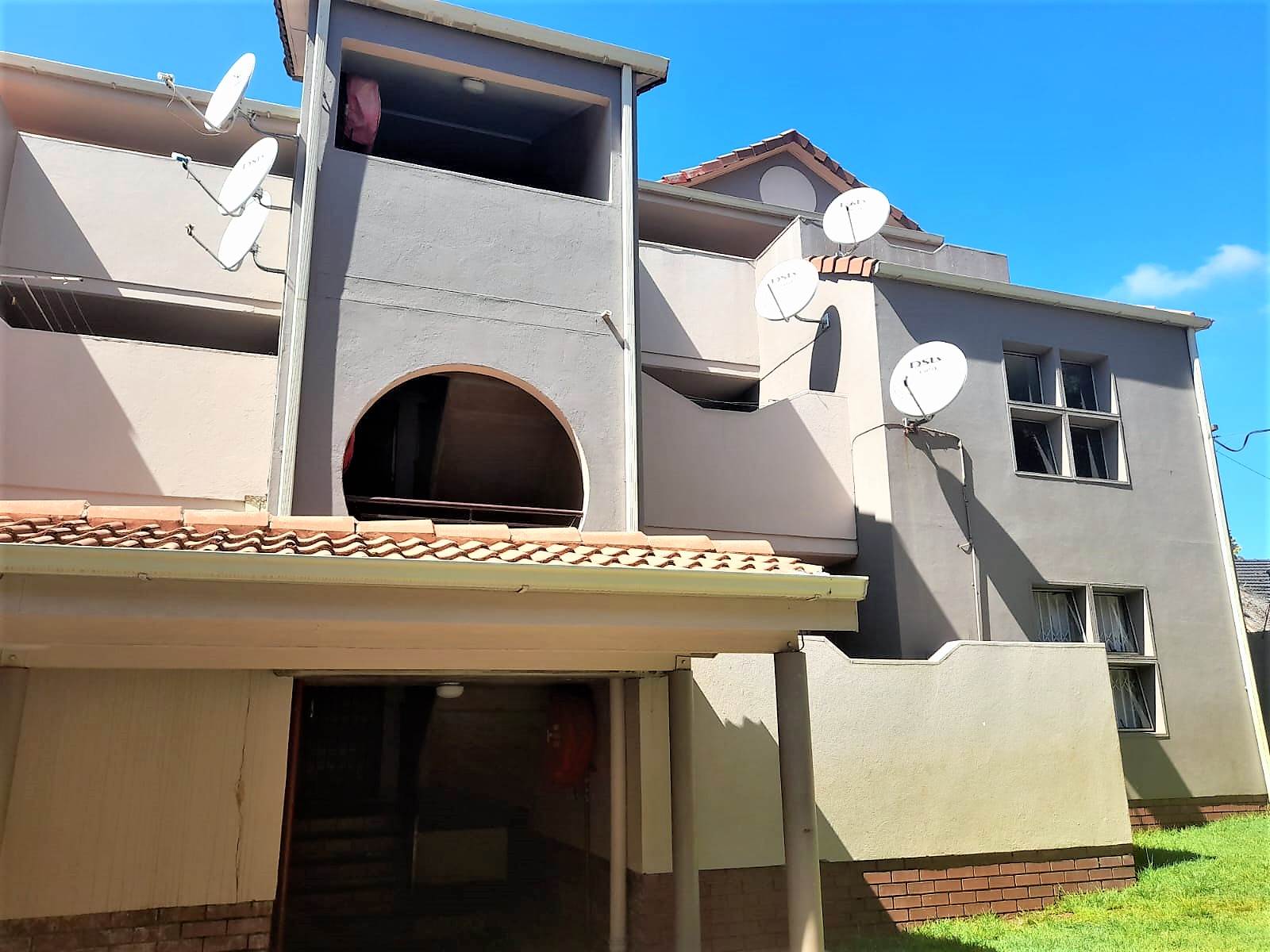2 Bed Townhouse in Glenanda photo number 12