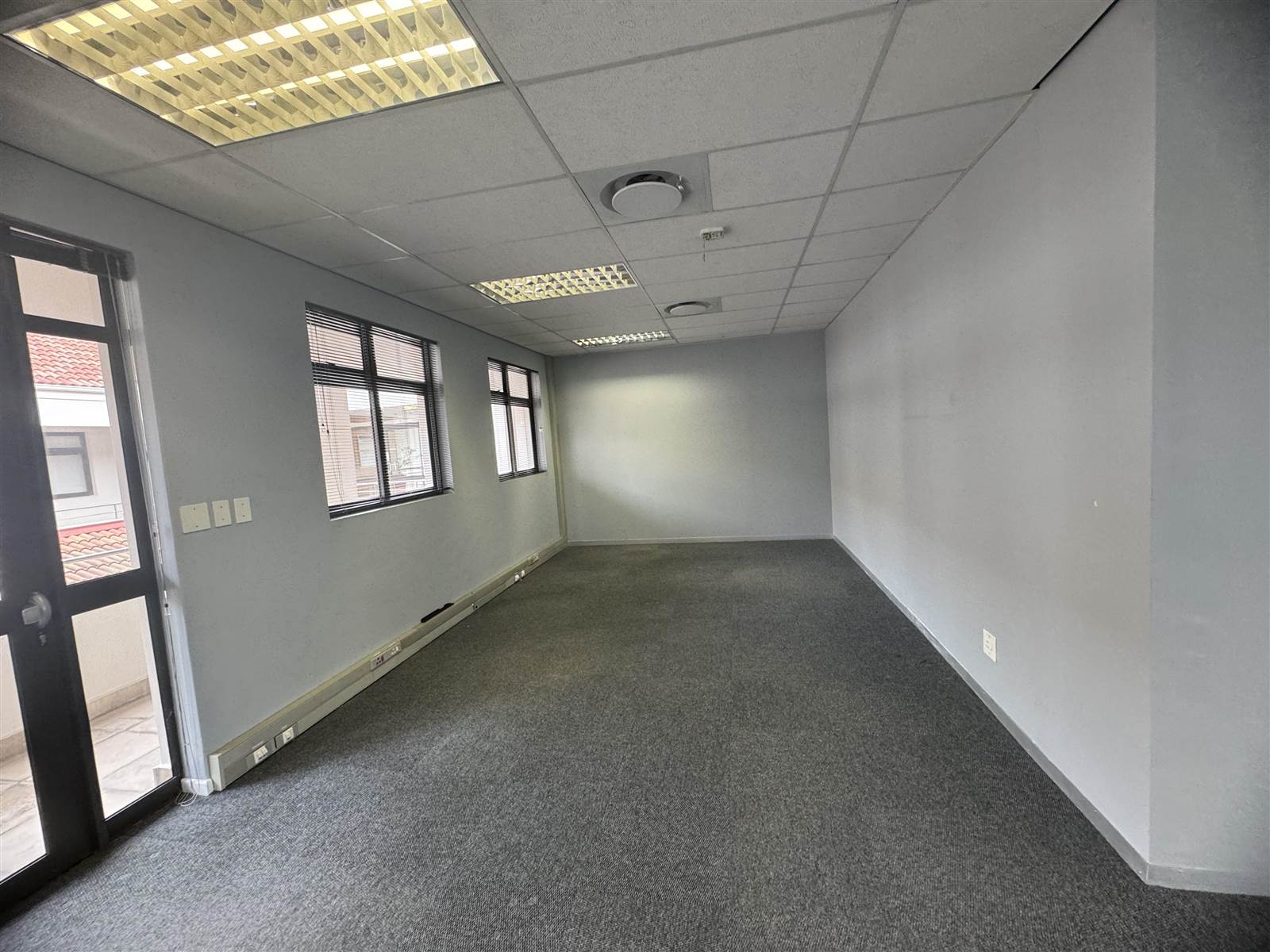 331  m² Commercial space in Century City photo number 16