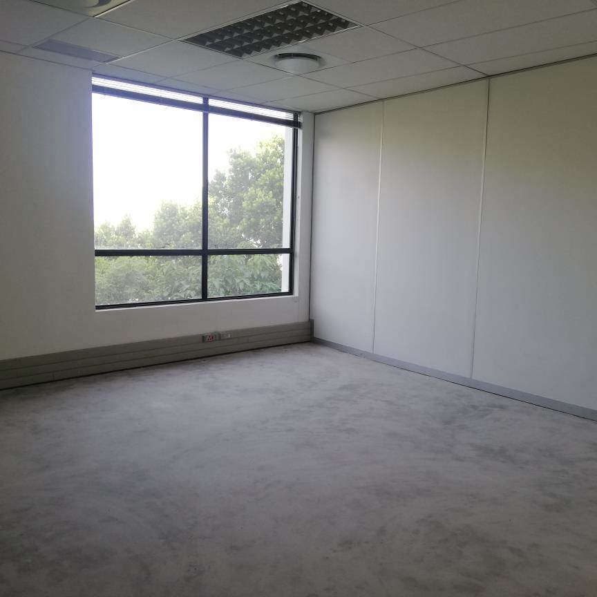 133.53  m² Office Space in Dawncliffe photo number 2
