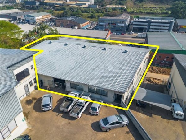 681 m² Industrial space 681 m² Industrial space