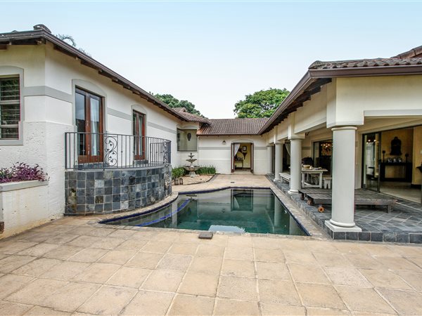 4 Bedroom House 4 Bedroom House