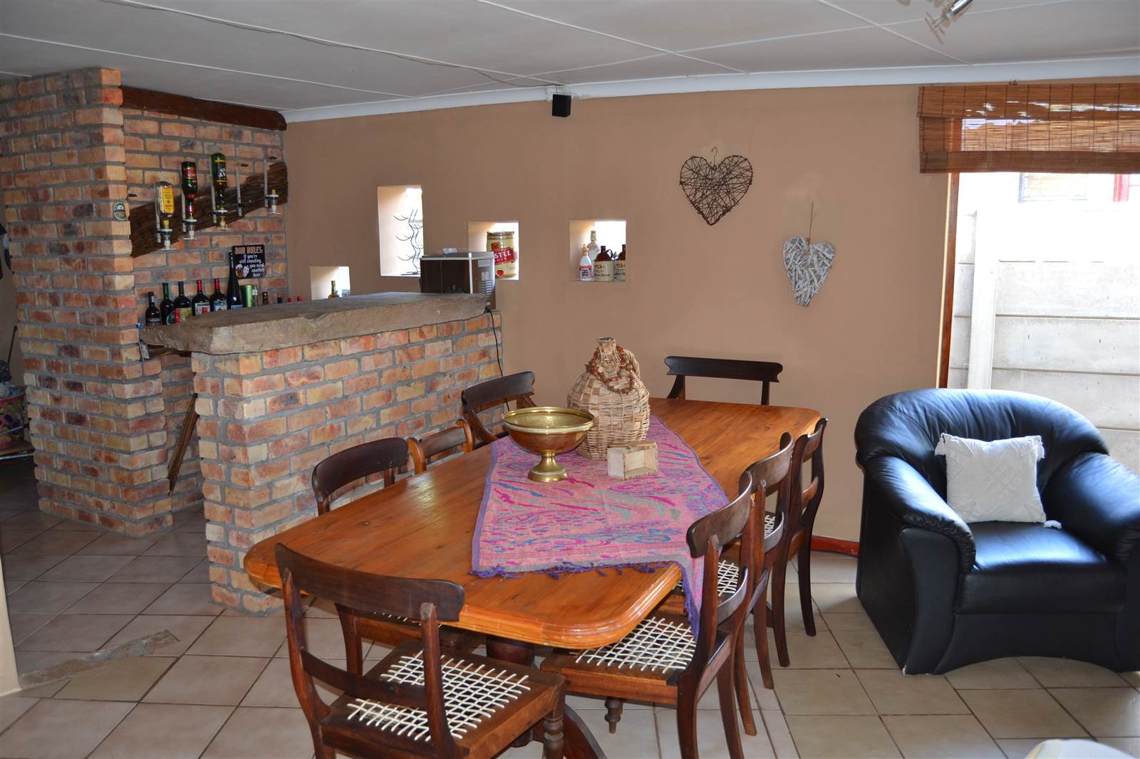 3 Bed House in Albertinia photo number 8