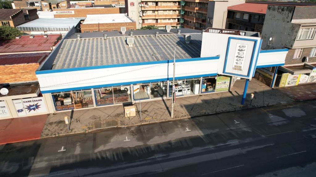 840  m² Commercial space in Klerksdorp photo number 2