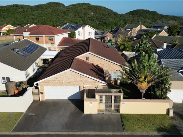 4 Bedroom House 4 Bedroom House