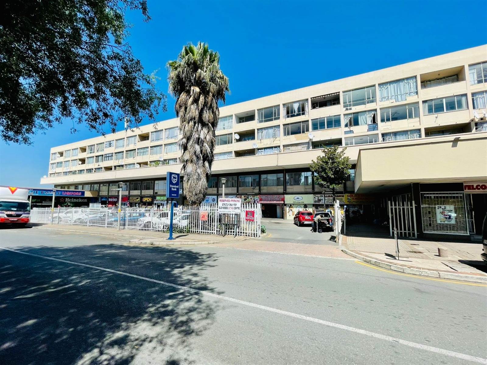 92  m² Commercial space in Alberton photo number 4