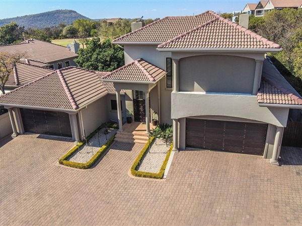 4 Bedroom House 4 Bedroom House