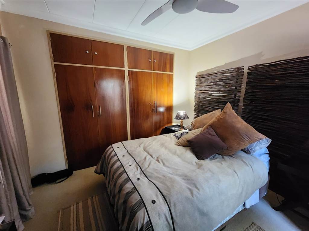 3 Bed House in Thabazimbi photo number 8
