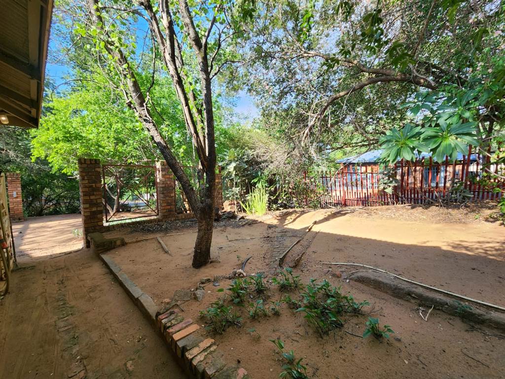 3 Bed House in Thabazimbi photo number 24