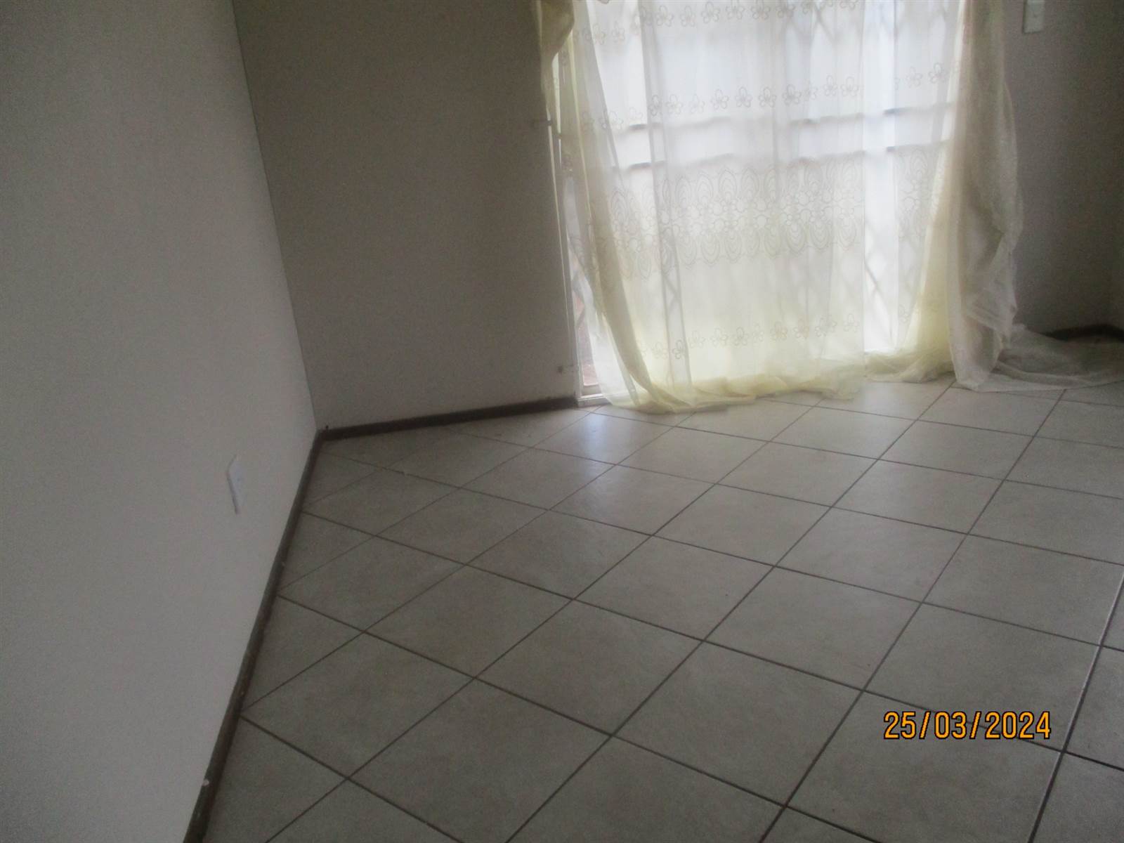 3 Bed House in Duvha Park photo number 4