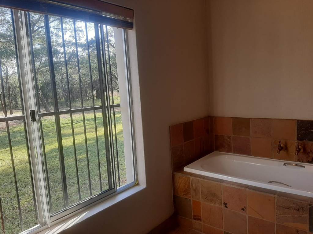 5 Bed House in Thabazimbi photo number 24