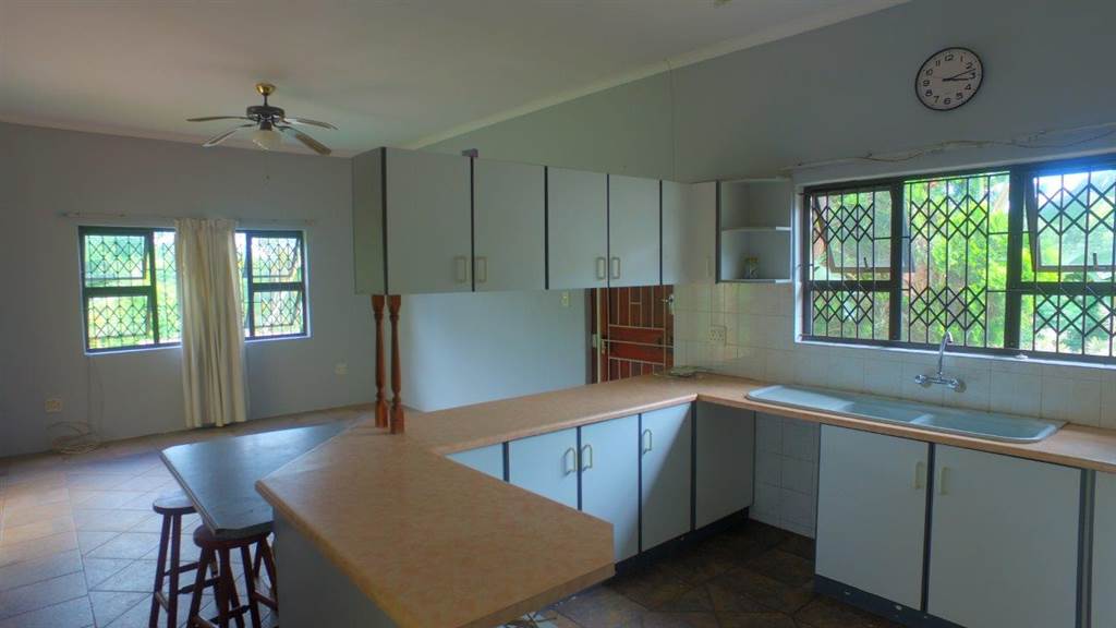 1 Bed Garden Cottage in Pinetown Central photo number 8