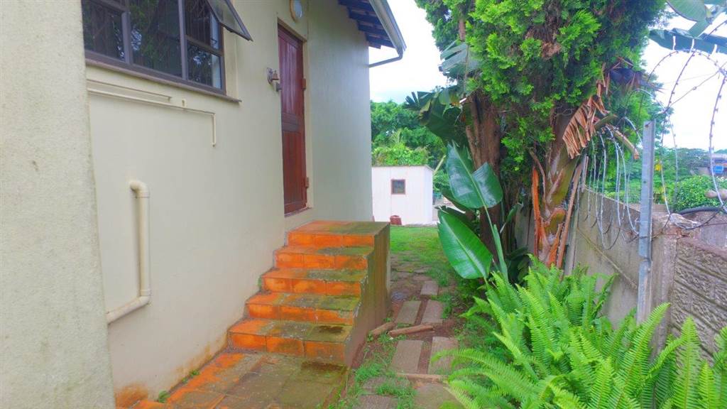 1 Bed Garden Cottage in Pinetown Central photo number 19