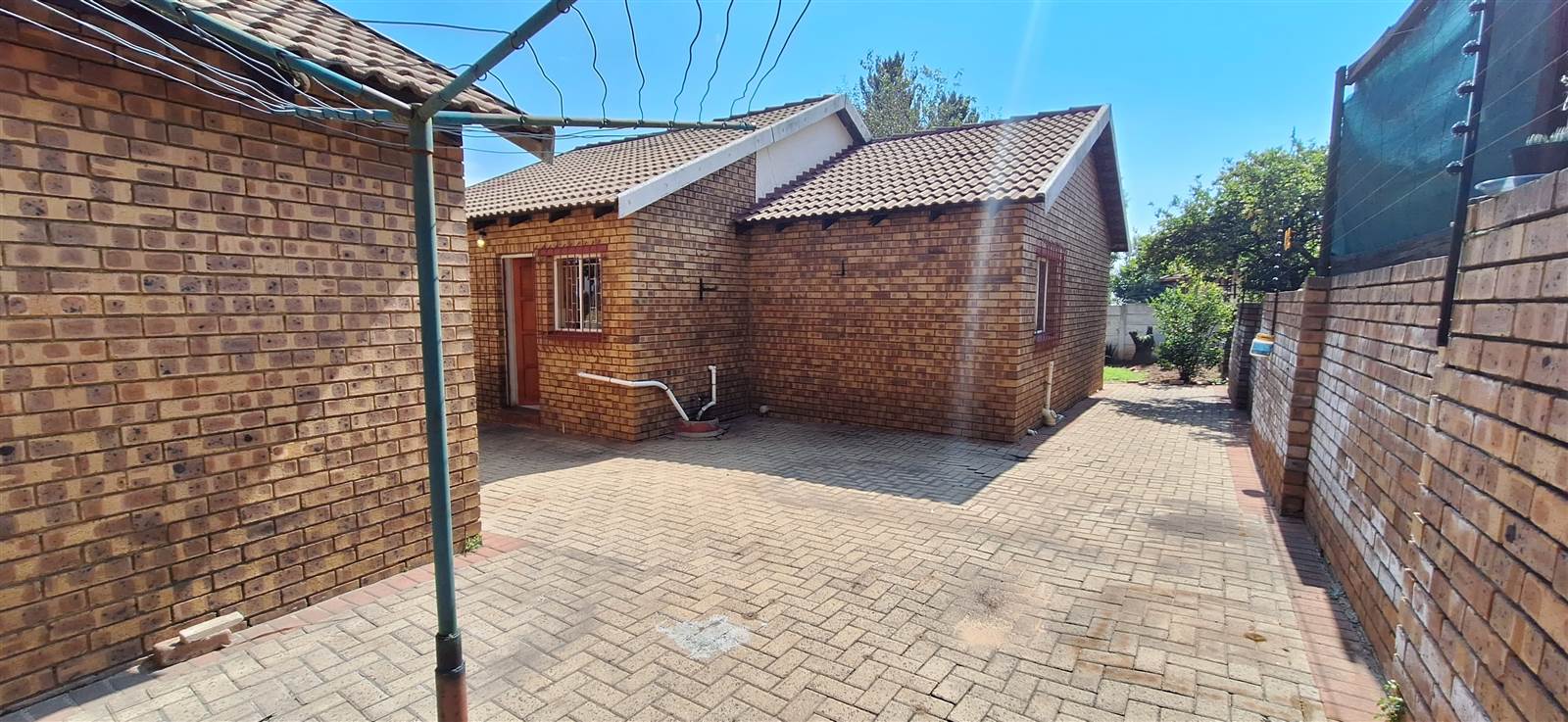2 Bed House in Witbank Central photo number 19