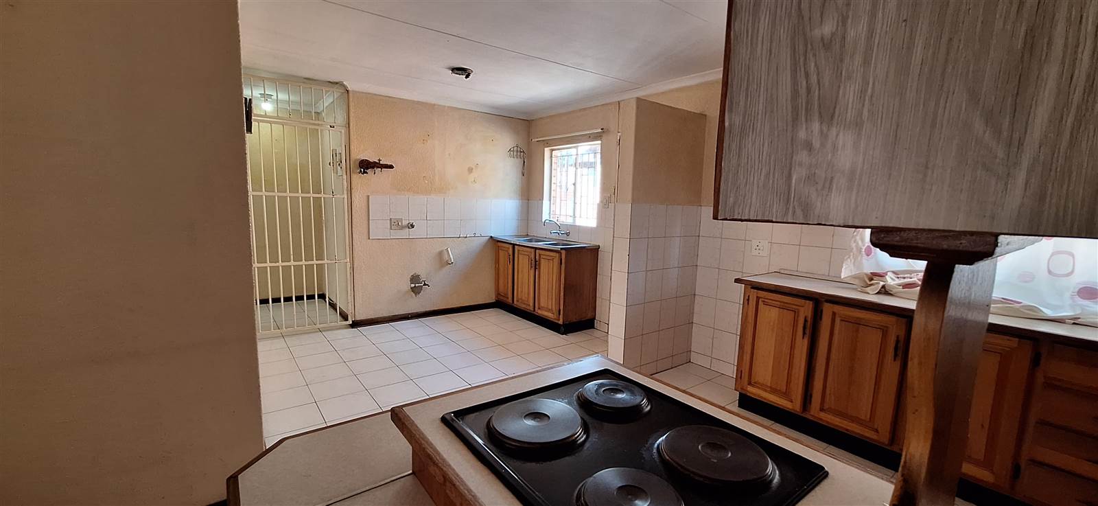 2 Bed House in Witbank Central photo number 7
