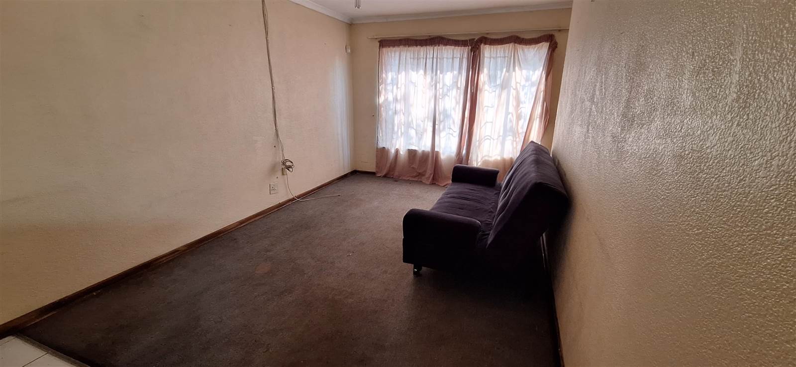 2 Bed House in Witbank Central photo number 8