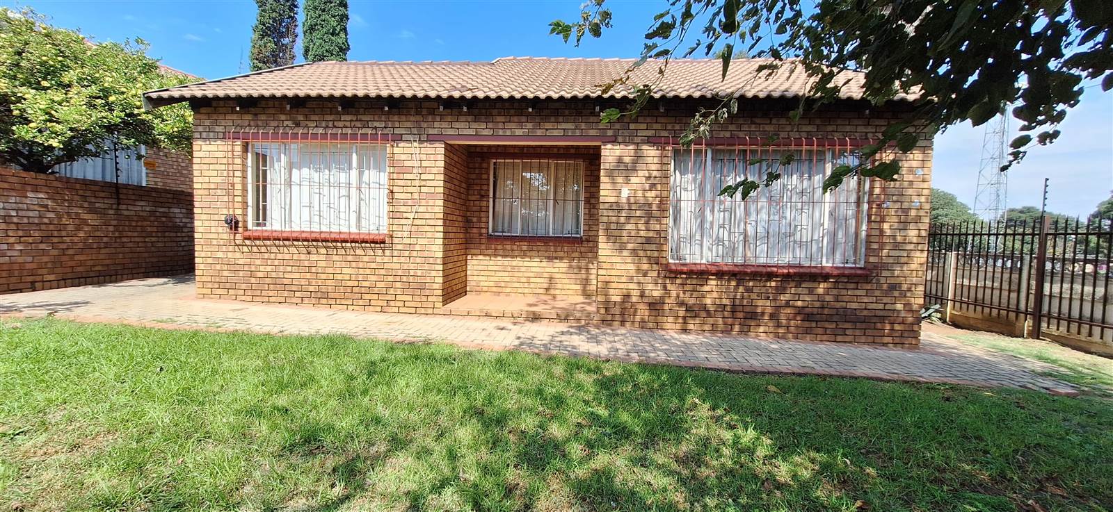 2 Bed House in Witbank Central photo number 22