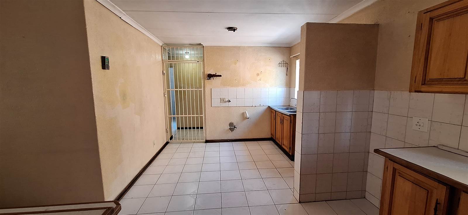 2 Bed House in Witbank Central photo number 6