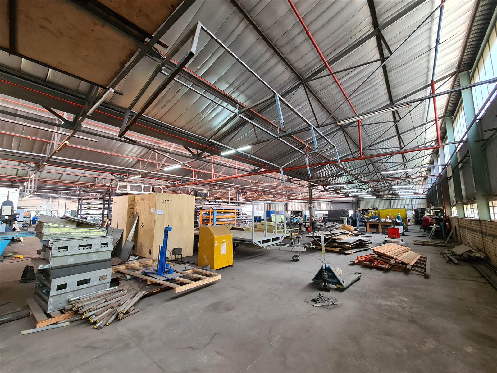 2800  m² Industrial space in Spartan photo number 2