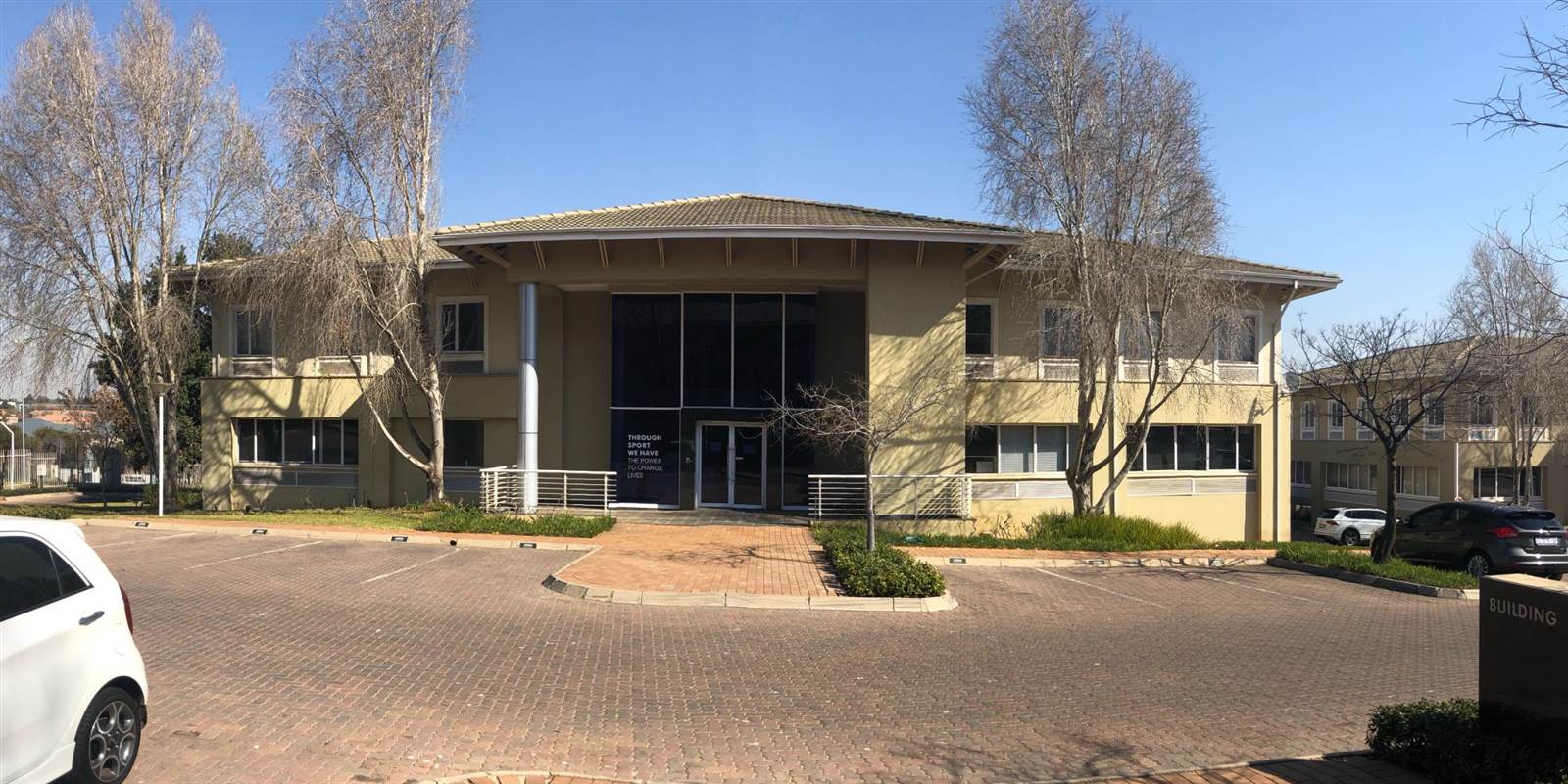 891  m² Commercial space in Woodmead photo number 3