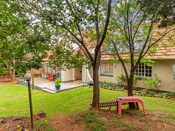 4 Bedroom House 4 Bedroom House