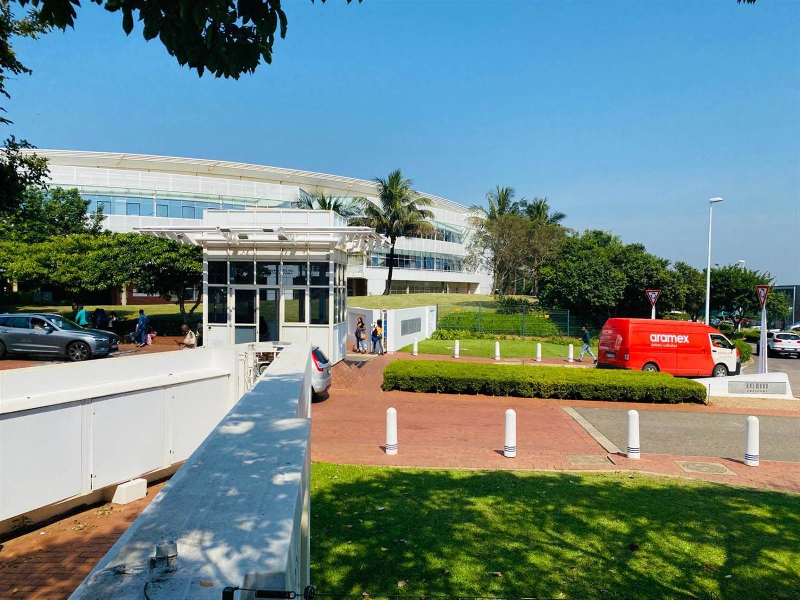 130  m² Commercial space in Umhlanga Ridge photo number 3