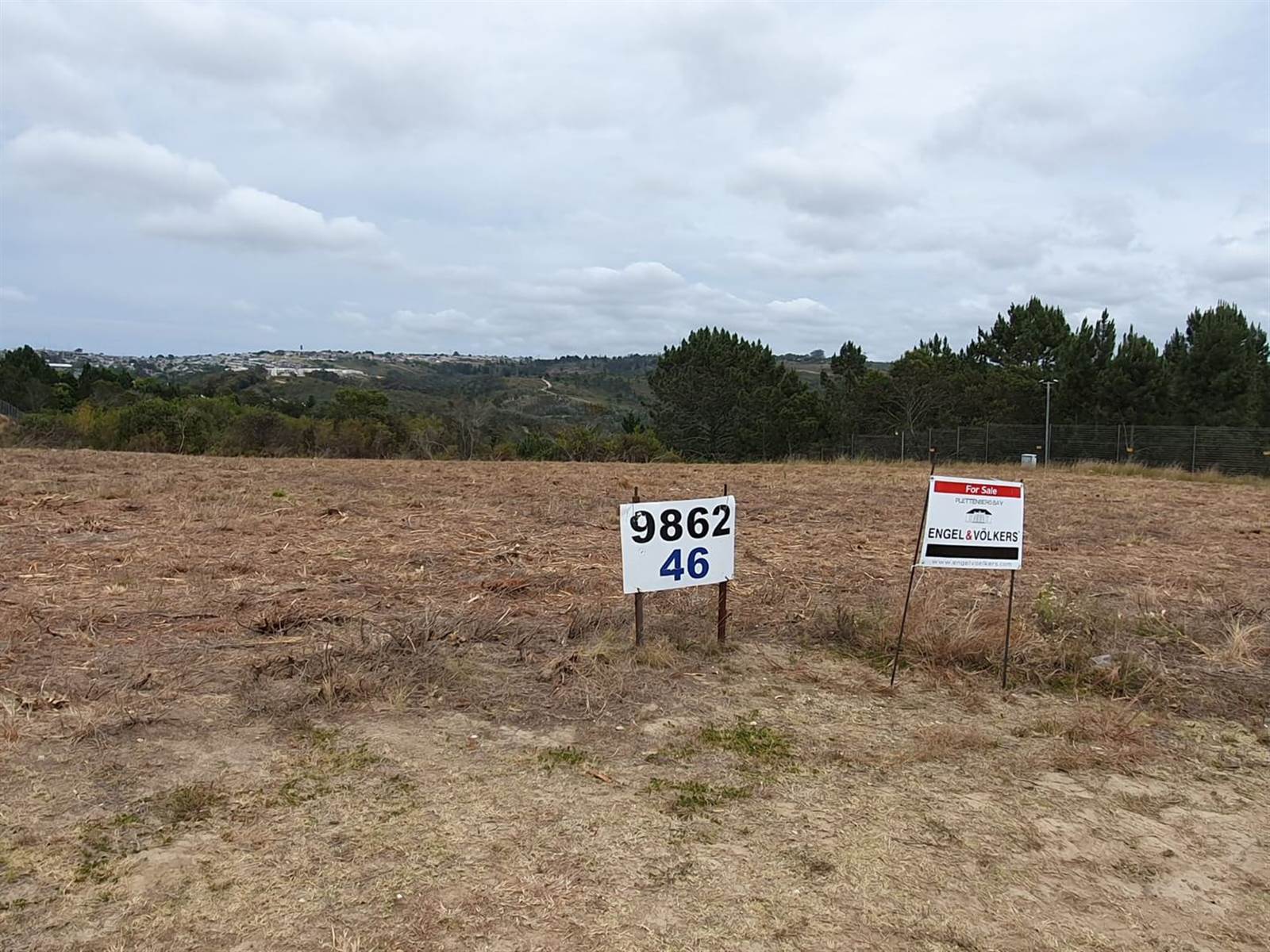 845 m² Land available in Baron View photo number 1