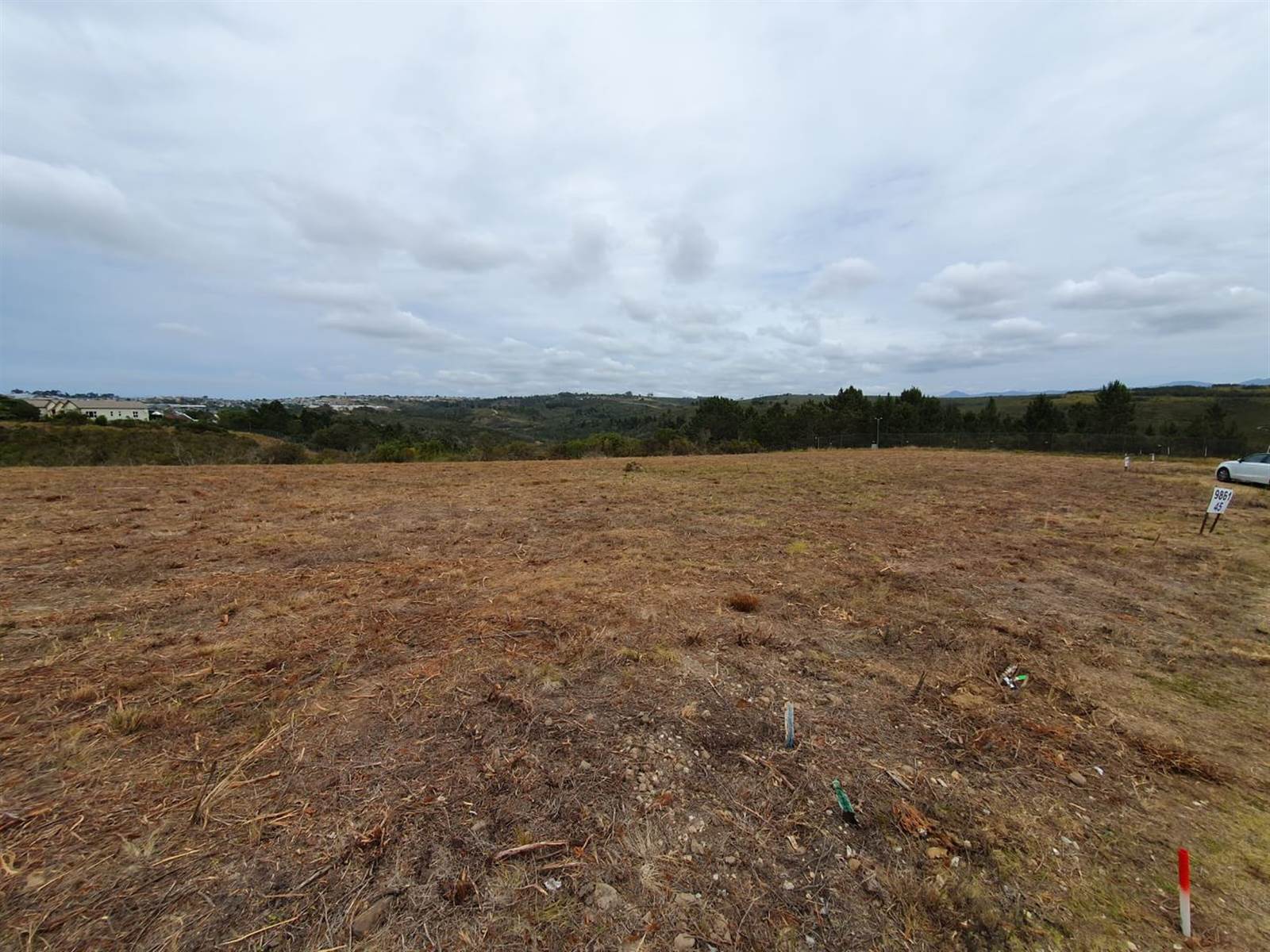 845 m² Land available in Baron View photo number 8