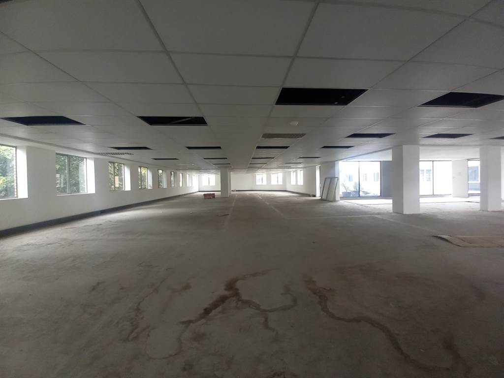 794.9  m² Office Space in Hatfield photo number 10
