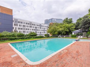 3 Bed Apartment in Benmore Gardens