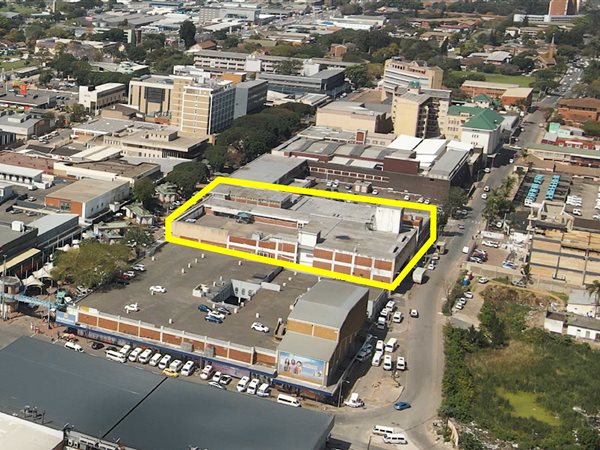 3 750  m² Commercial space