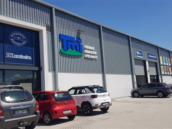 751  m² Industrial space in Bellville Central
