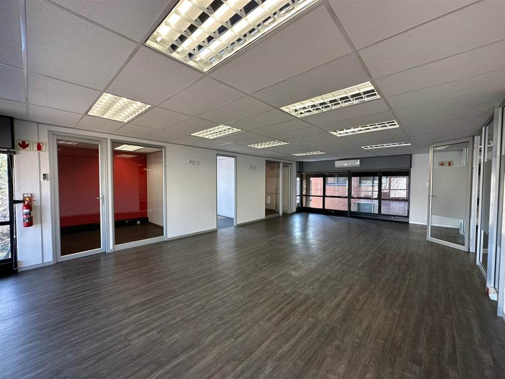 877  m² Commercial space in Mayberry Park photo number 21