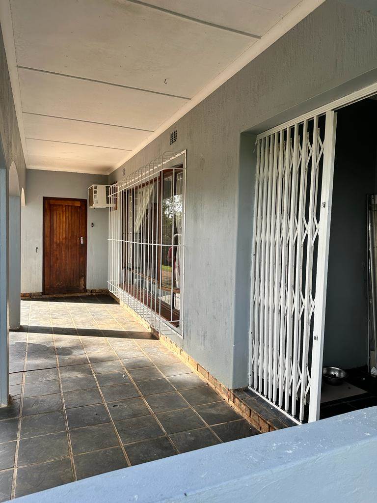 3 Bed House in Nyala Park photo number 10