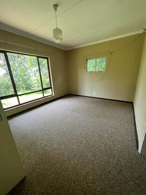 3 Bed House in Underberg photo number 9