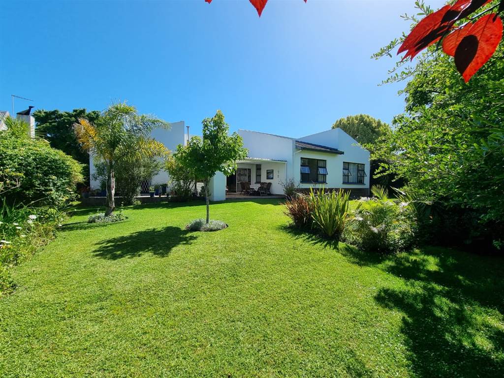 4 Bed House for sale in Loerie Park T4458760 Private Property