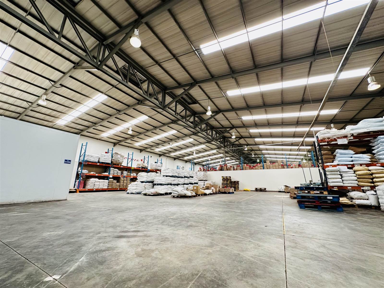 2820  m² Industrial space in North Riding photo number 6