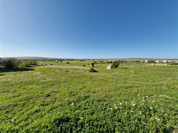 733 m² Land