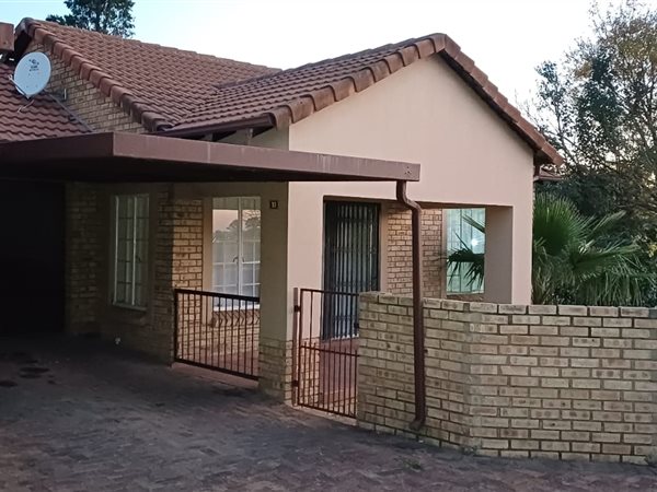 2 Bedroom Townhouse 2 Bedroom Townhouse
