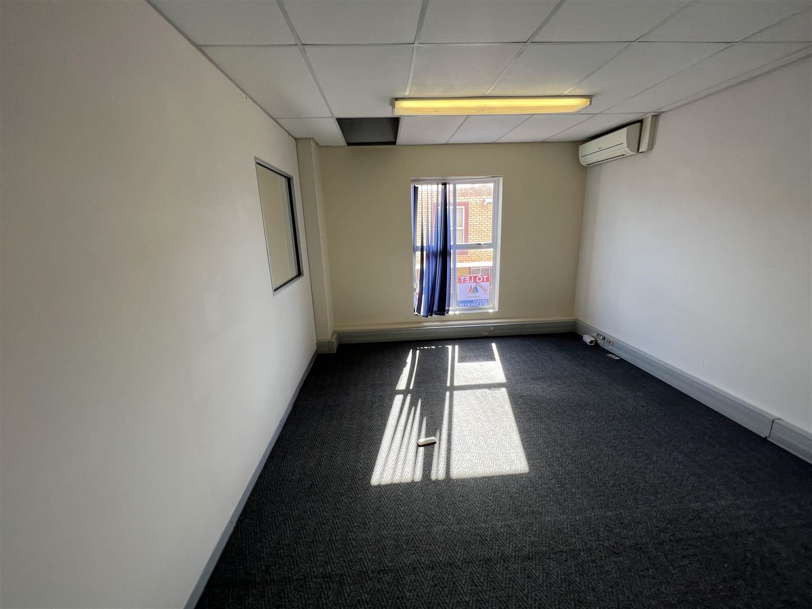 1189  m² Commercial space in Milnerton photo number 13