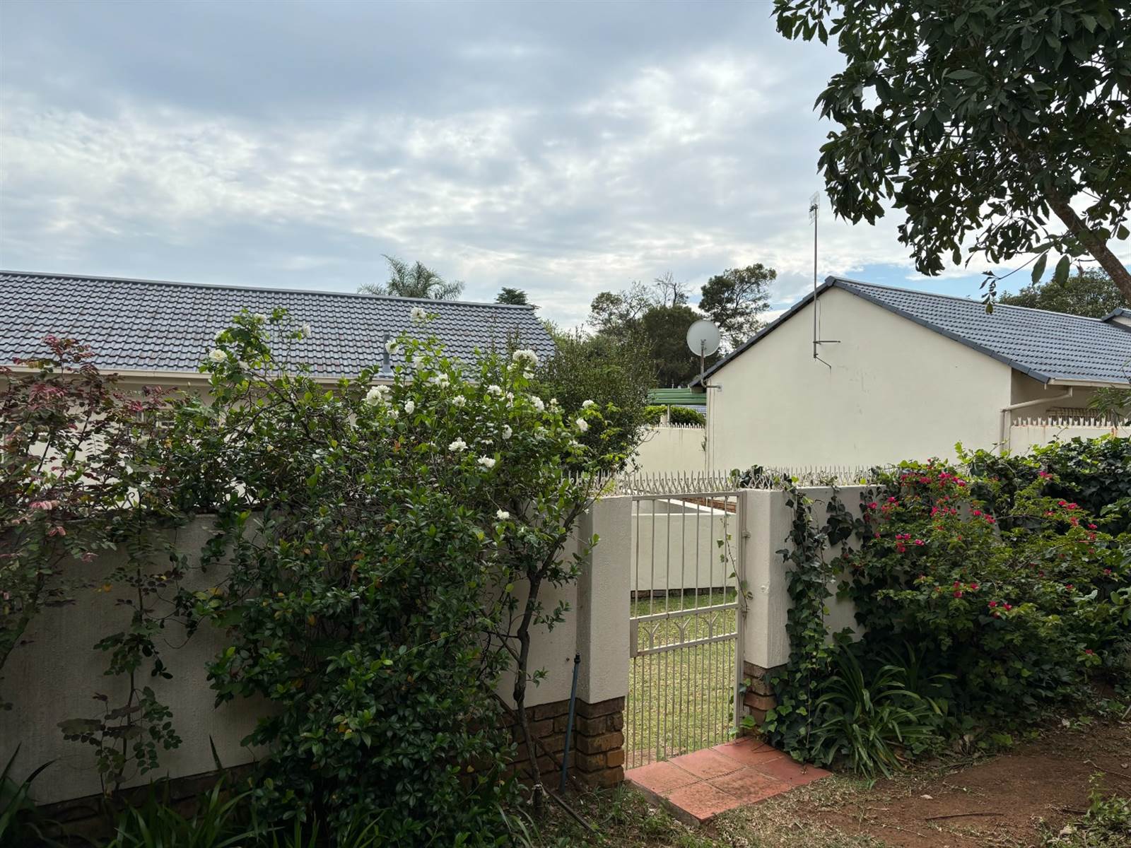 1 Bed Townhouse in Garsfontein photo number 28