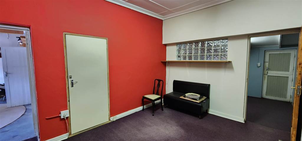 410  m² Office Space in King Williams Town photo number 6