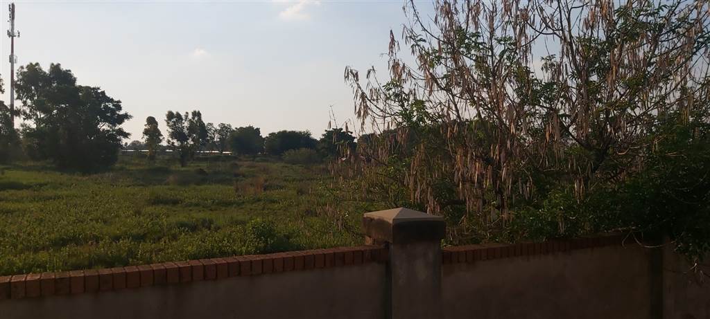 2710 m² Land available in The Orchards photo number 5