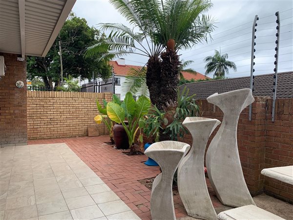 3 Bed Townhouse in Scottburgh Central